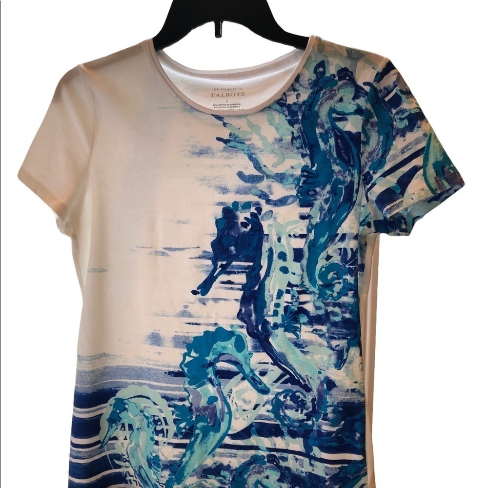 Talbots Cotton Spandex Fitted Tee Seahorse Beach White & Blues Women’s Small EUC